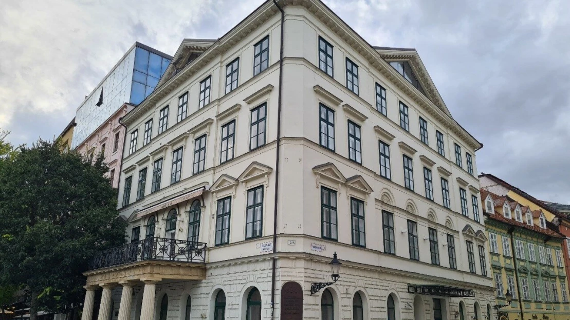 Na Slovensko prichádza hráč, ktorý je vo svete luxusu pojem. Prinesie ikonické značky