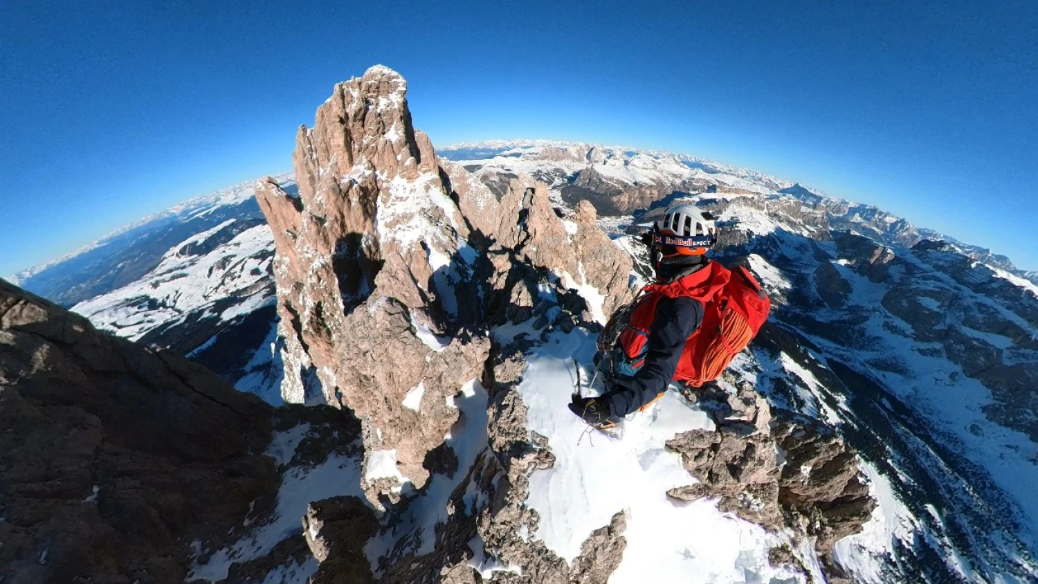 Adrenalín na raňajky aj na večeru. Slovák zlieza alpské štíty v zime a sólo