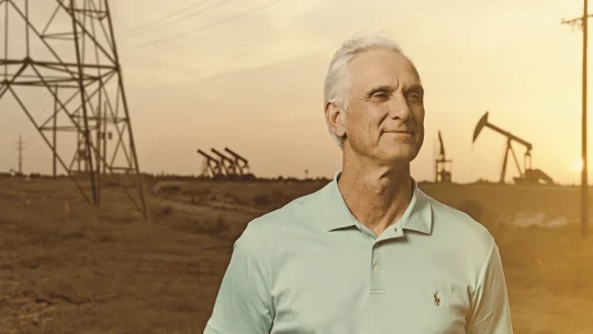 Ropný veštec: Texaský magnát neprestal investovať, keď ropa stála pár centov. A urobil dobre