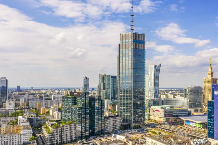 Najvyššiu budovu v EÚ čaká ostrý štart. Mrakodrap od HB Reavis pozná prvých nájomníkov_0