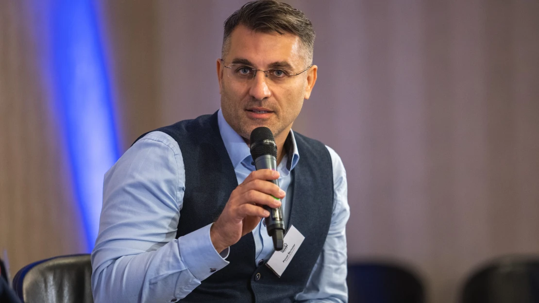 Koľko treba ušetriť na tisíceurový dôchodok v 35 rokoch? Filozofiu frugalistov analyzuje odborník