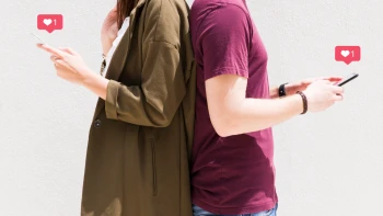 Tinderu klesá cena akcií, Feeld strojnásobil tržby. Zoznamke pre nekonvenčných pomáha nečakaný trend
