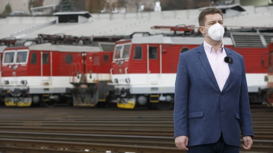 Nový grafikon zvýši intenzitu regionálnych vlakov a zrýchli diaľkové, vraví Doležal