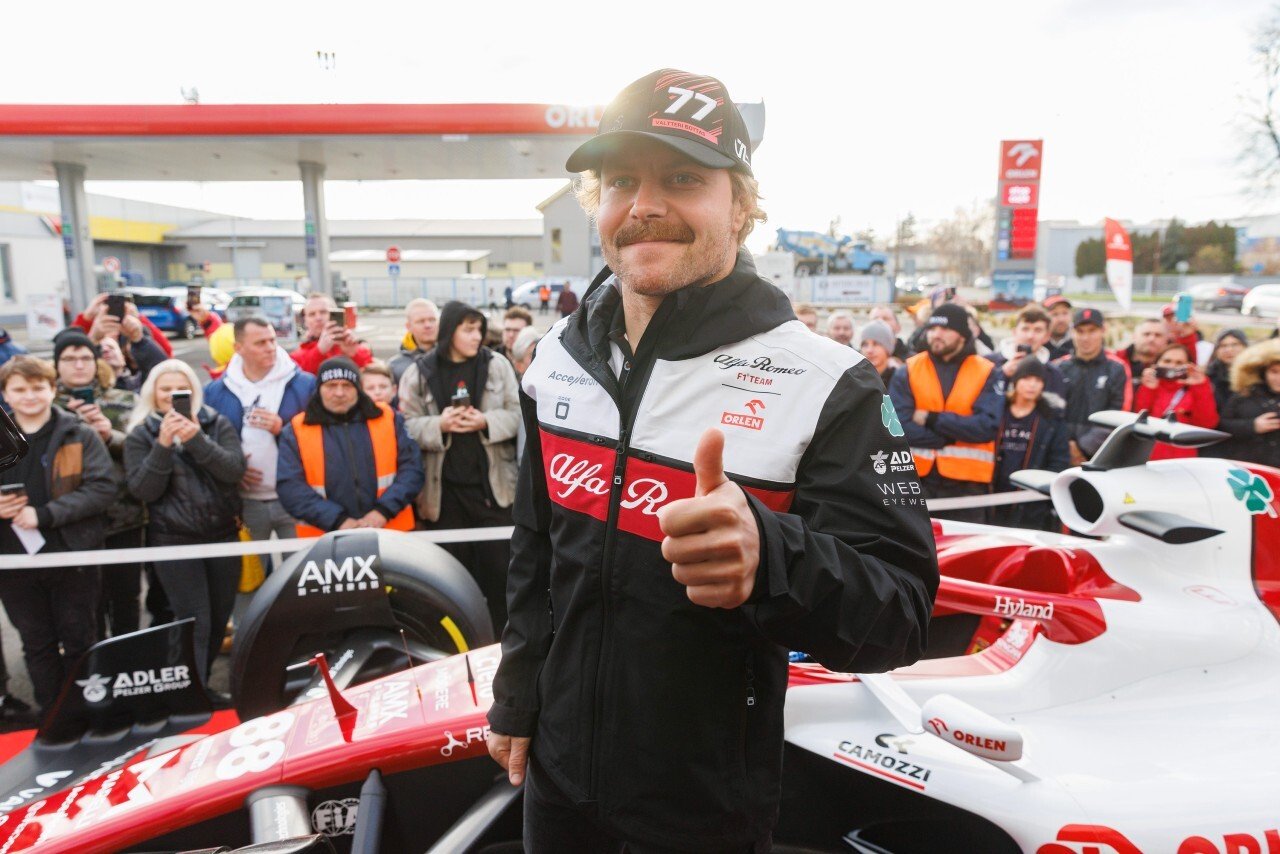 Valtteri Bottas pre Forbes: Prečo takmer skončil v F1 a ako prišiel k vlastnej značke ginu?