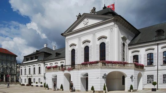 Prezidentka podpísala rozpočet. Deficit presiahne 8 miliárd eur