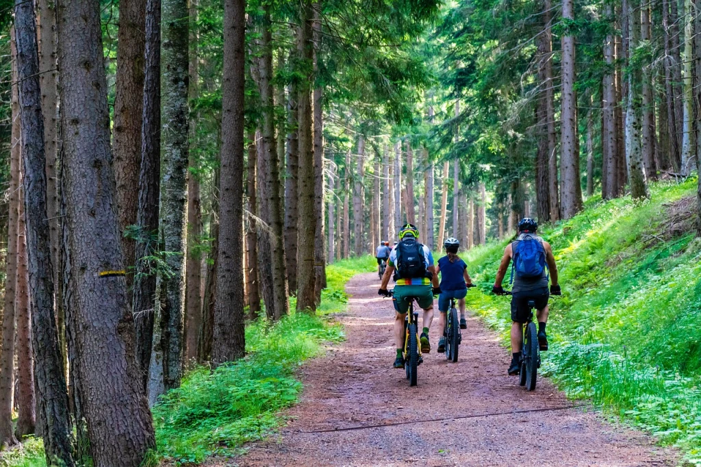 Zážitok na kolesách. 5 tipov na malebné e-bike výlety pre rok 2023