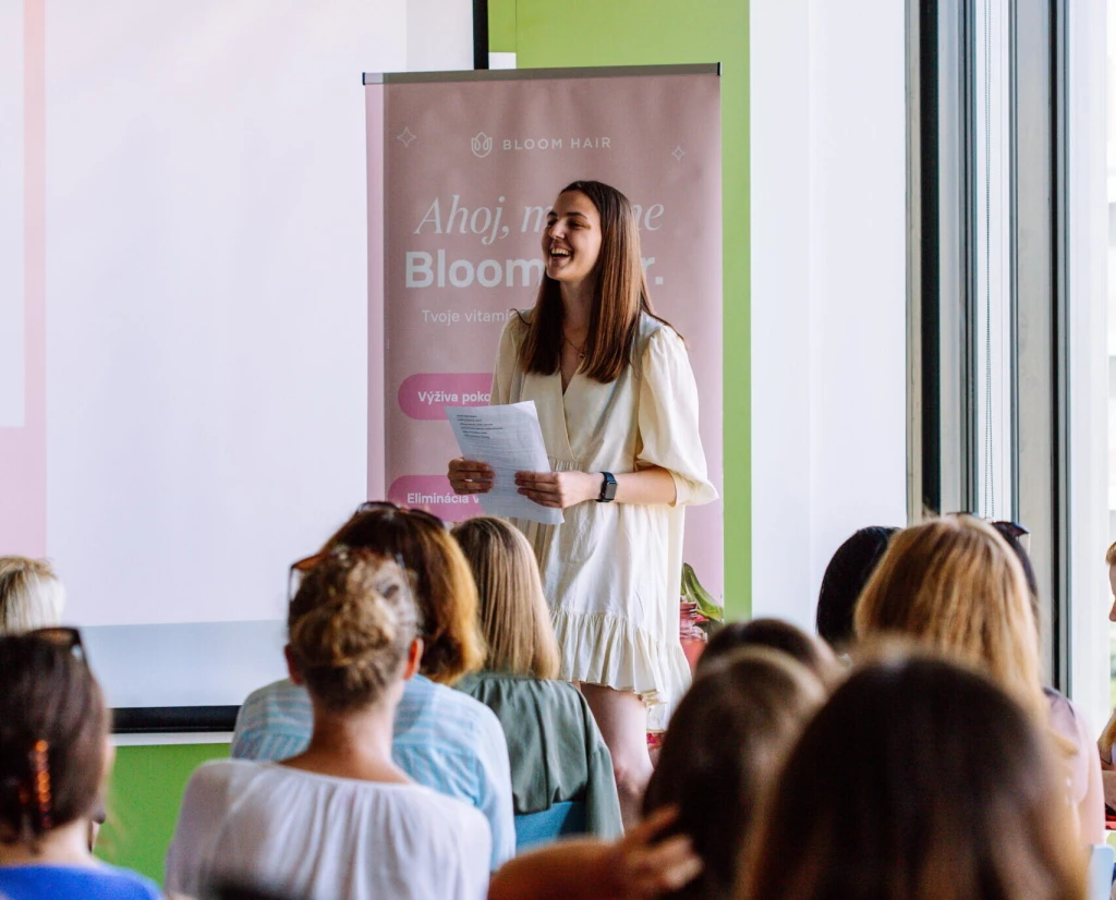 Ženám chýba priestor na prepájanie. Zmeniť to chce iniciatíva WomanUp