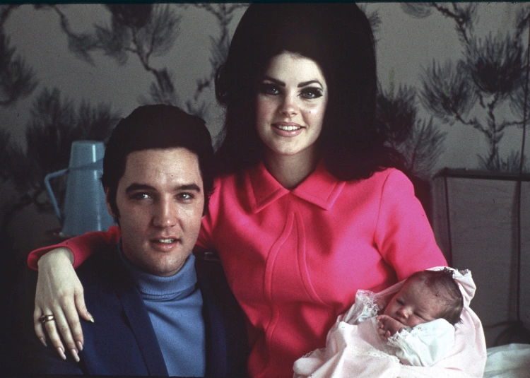 Vo veku 54 rokov zomrela Lisa Marie Presley, jediná dcéra Elvisa Presleyho_0