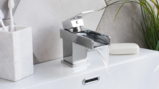 Pitná voda v ohrození? Staré skládky naprieč Európou môžu pri povodniach kontaminovať rieky aj pôdu