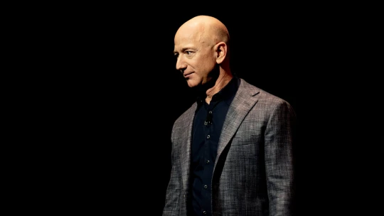 Trumpove clá poškodia technologických gigantov ako Amazon a Apple. Mieria na ich dodávateľov