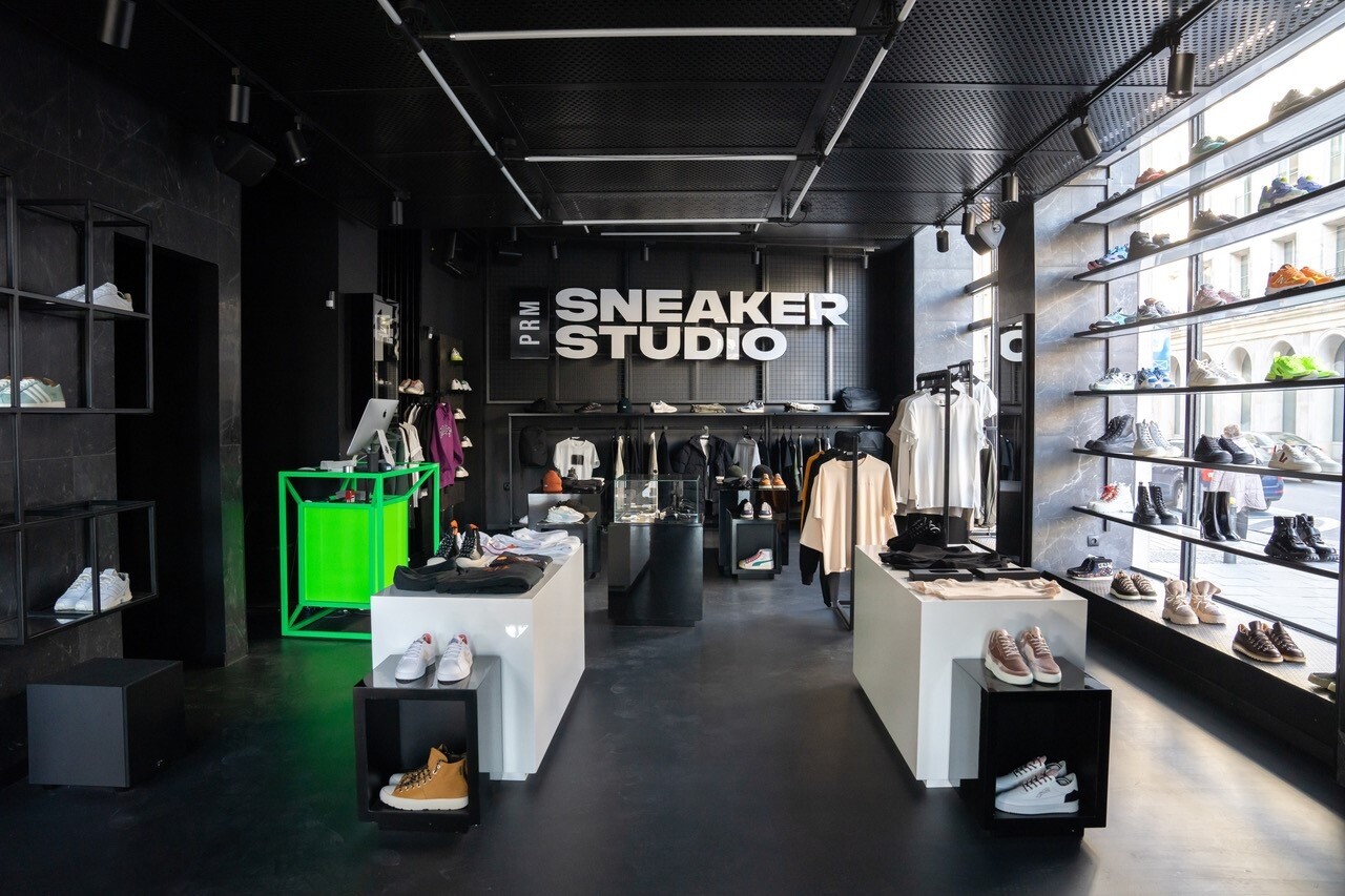 Módna e-commerce firma Answear kupuje stredoeurópske značky Sneakerstudio a PRM