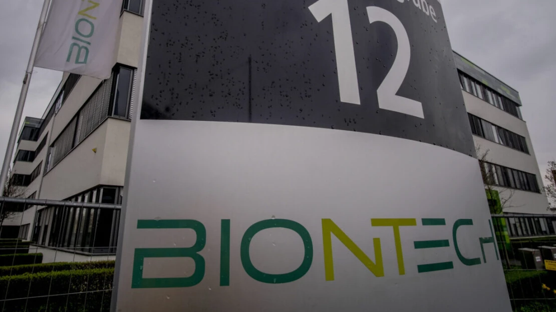 BioNTech plánuje investovať do výskumu miliardy eur. Použijú časť zisku z predaja vakcín