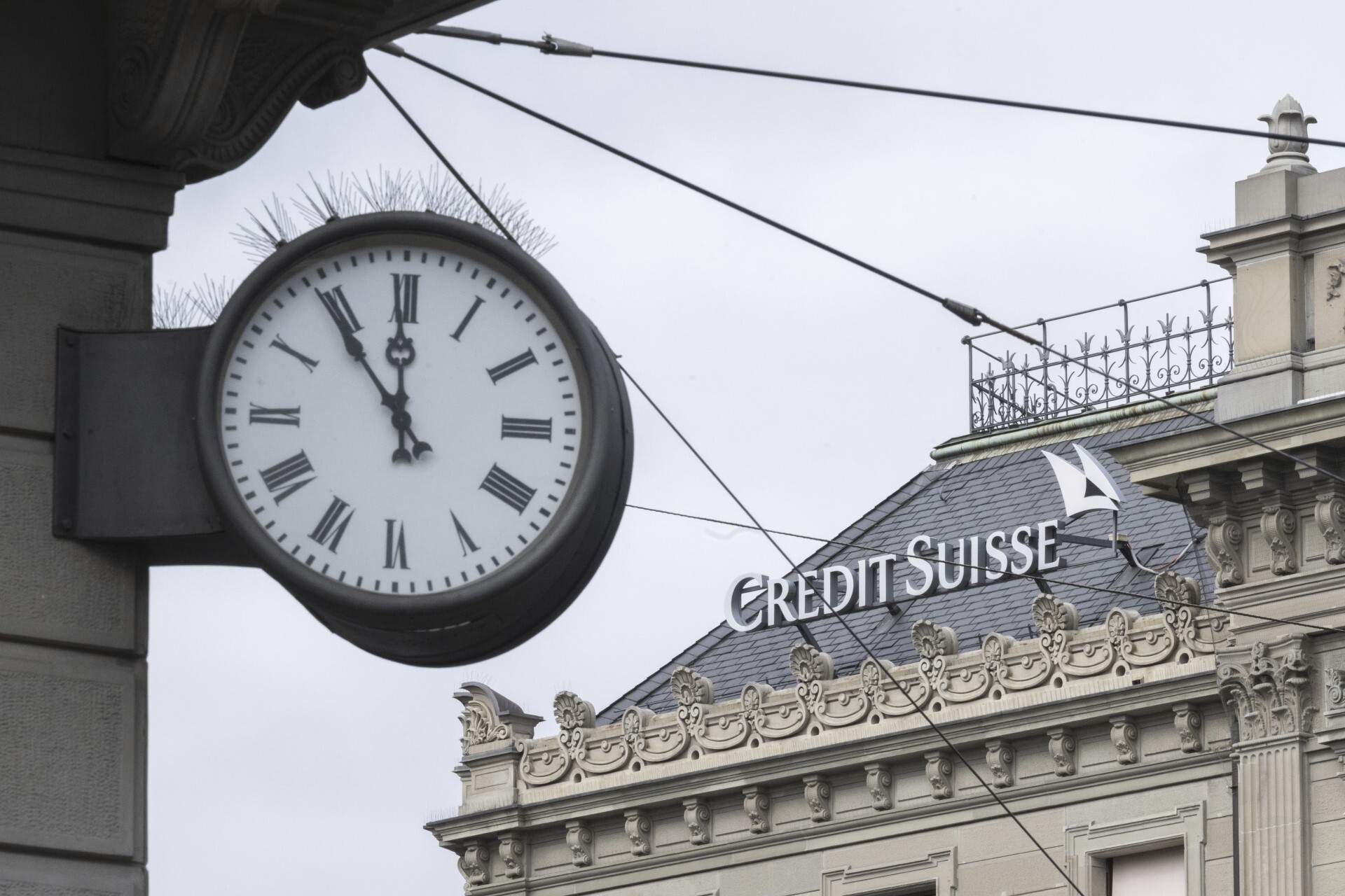 Žiadna kríza nehrozí? Prečo Credit Suisse nie je ako Lehman Brothers