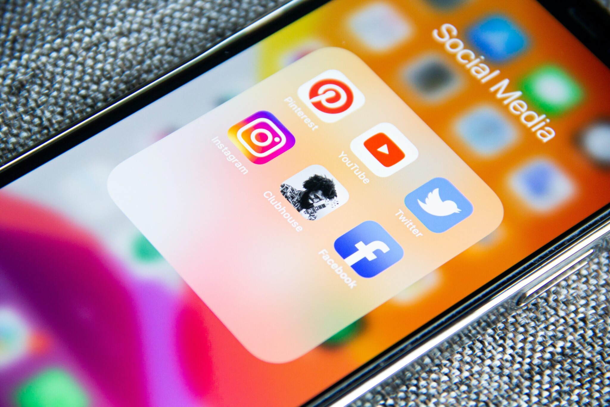 Facebook, Instagram a Snapchat môžu vystreliť s akciami nahor. Čaká ich nápor užívateľov TikToku?