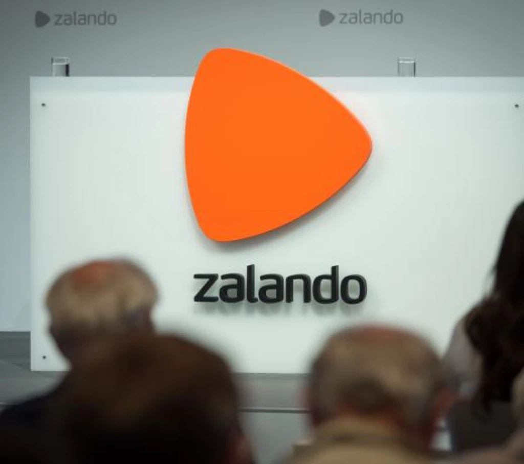 Zákazníkov pribudlo, zisk sa však prepadol. Módna platforma Zalando zverejnila výsledky