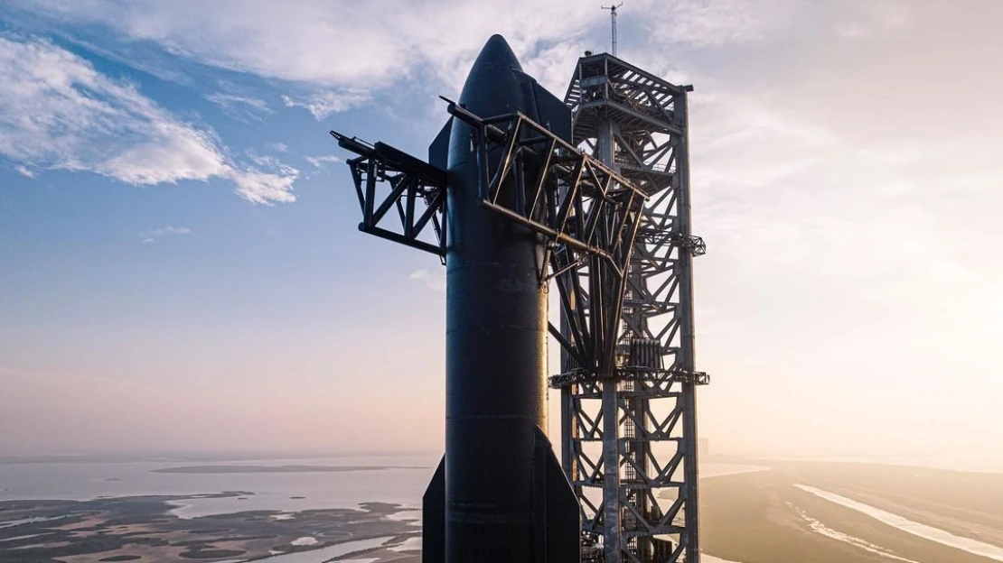 Štart rakety Starship odložili. Nemusí sa to podariť, varoval Musk vopred
