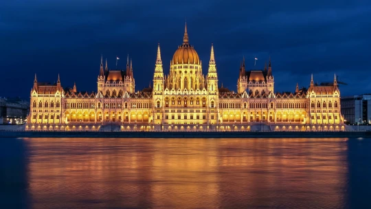 Prieskumy pred voľbami vidia možnosť na dvojtretinovú väčšinu pre maďarskú opozičnú stranu Tisza