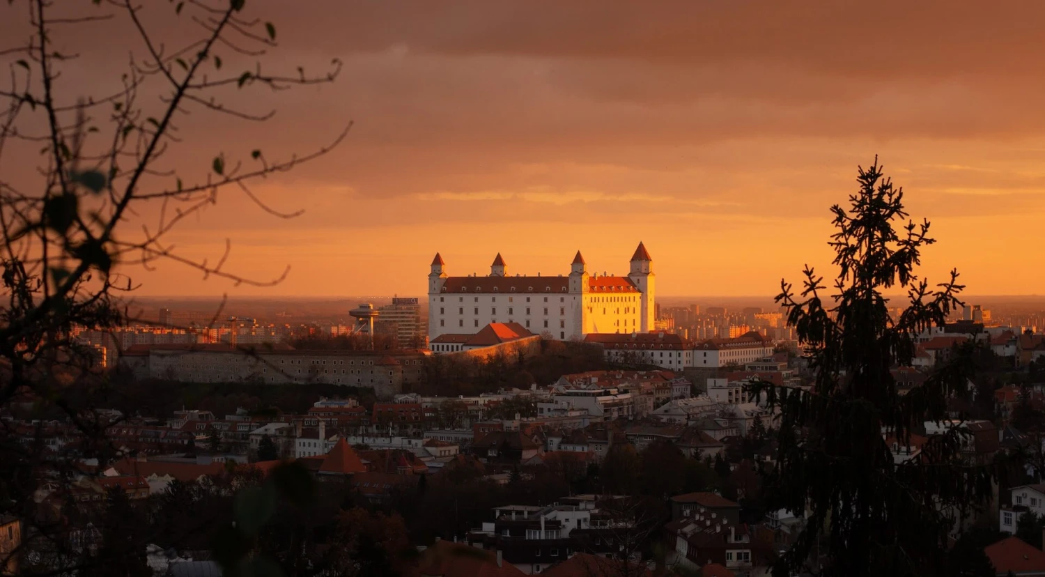 Aký vývoj čaká ceny bytov? Pozrite si dôležitú prognózu do roku 2050