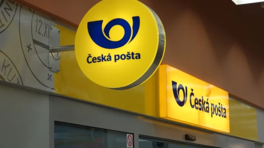 V Česku zrušia 300 pobočiek pošty, škrtanie schválila vláda