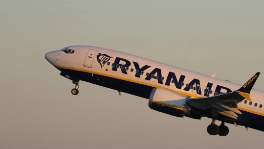 Rodiny si vydýchli pred dovolenkami: Ryanair ruší povinný príplatok za sedenie pri deťoch