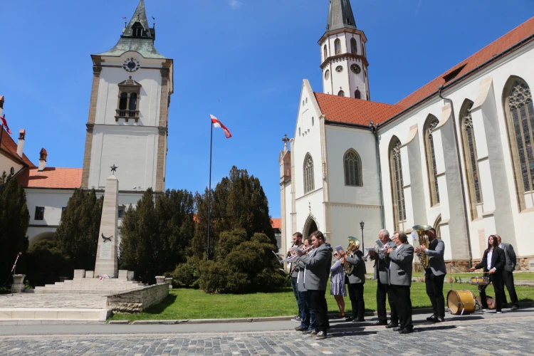 Koniec vojny. Slovensko si pripomenulo najtragickejší konflikt v histórii ľudstva_6