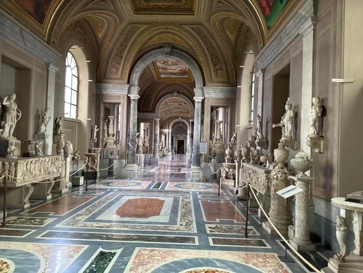 Sám vo Vatikáne: Ako môžete zažiť Sixtínsku kaplnku bez davov turistov?_2