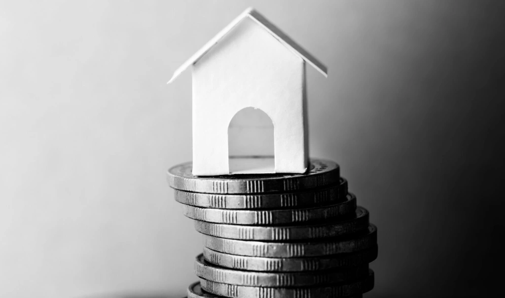 Pri drahších hypotékach nie sú potrebné plošné opatrenia, vraví minister financií Horváth