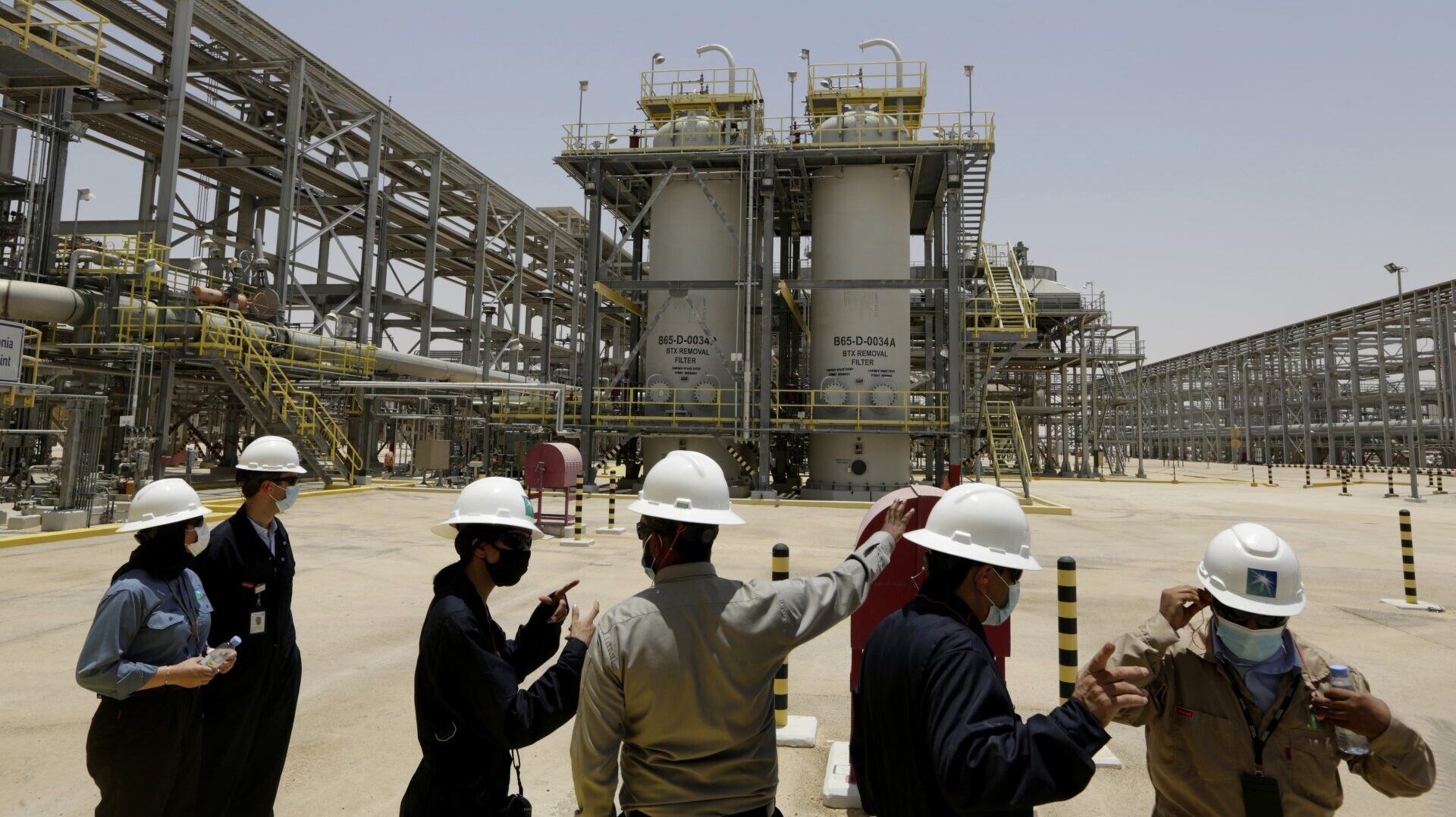 Saudi Aramco našlo výhodný zdroj príjmov. Lacnú ruskú naftu spracuje a vyváža do Singapuru
