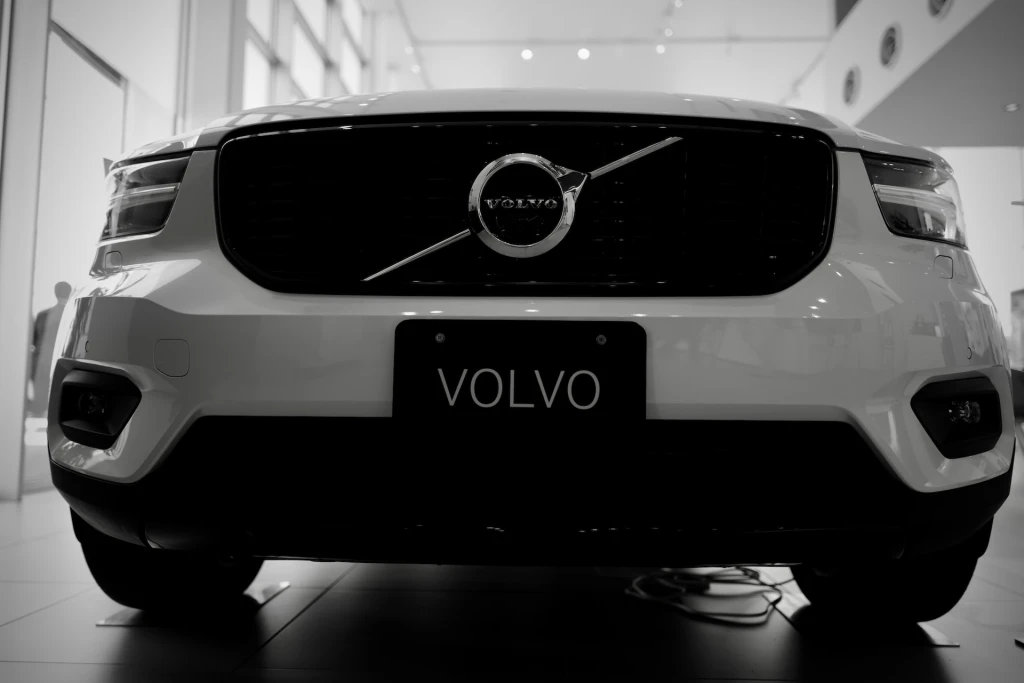 Stopka ambicióznym plánom. Volvo nebude do roku 2030 predávať len elektromobily