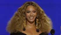Beyoncé je miliardárka, len piata medzi hudobníkmi. Ryžovala na country a gigantickom turné