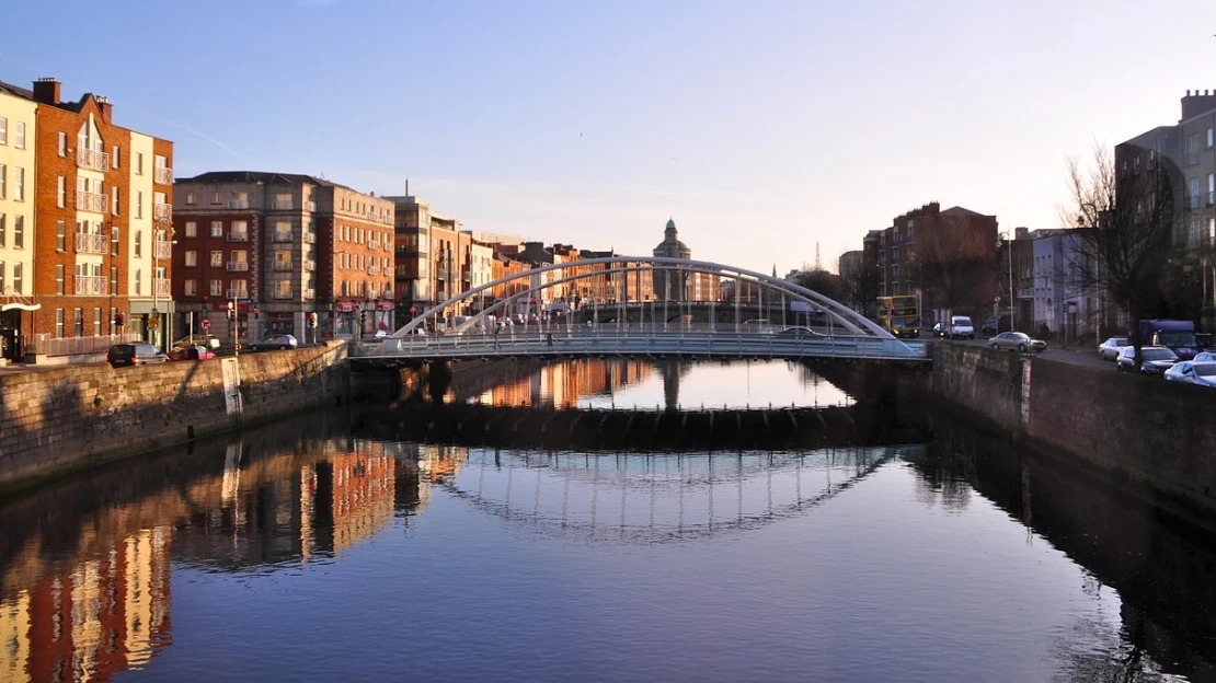 Polícia vyčistila centrum Dublinu od traktorov a kamiónov, píše Reuters