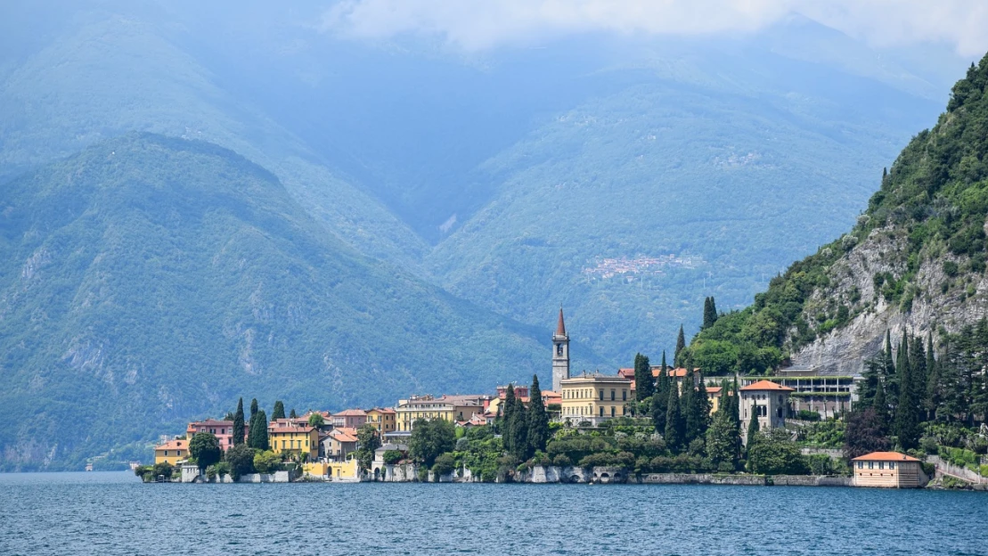 Dovolenkujte ako Clooney, Versace či Gucci. Jazero Como je pokladom Talianska