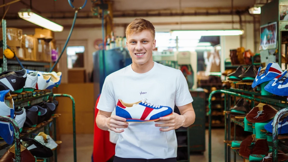 Moderné logo aj silueta. Botasky prichádzajú s prvým modelom pod novým majiteľom