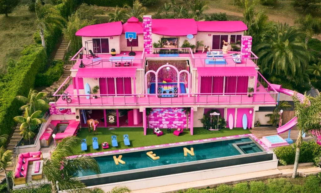 Vyspite sa ako Barbie a Ken: Na Airbnb sa objavila ružová vila z nového kinohitu