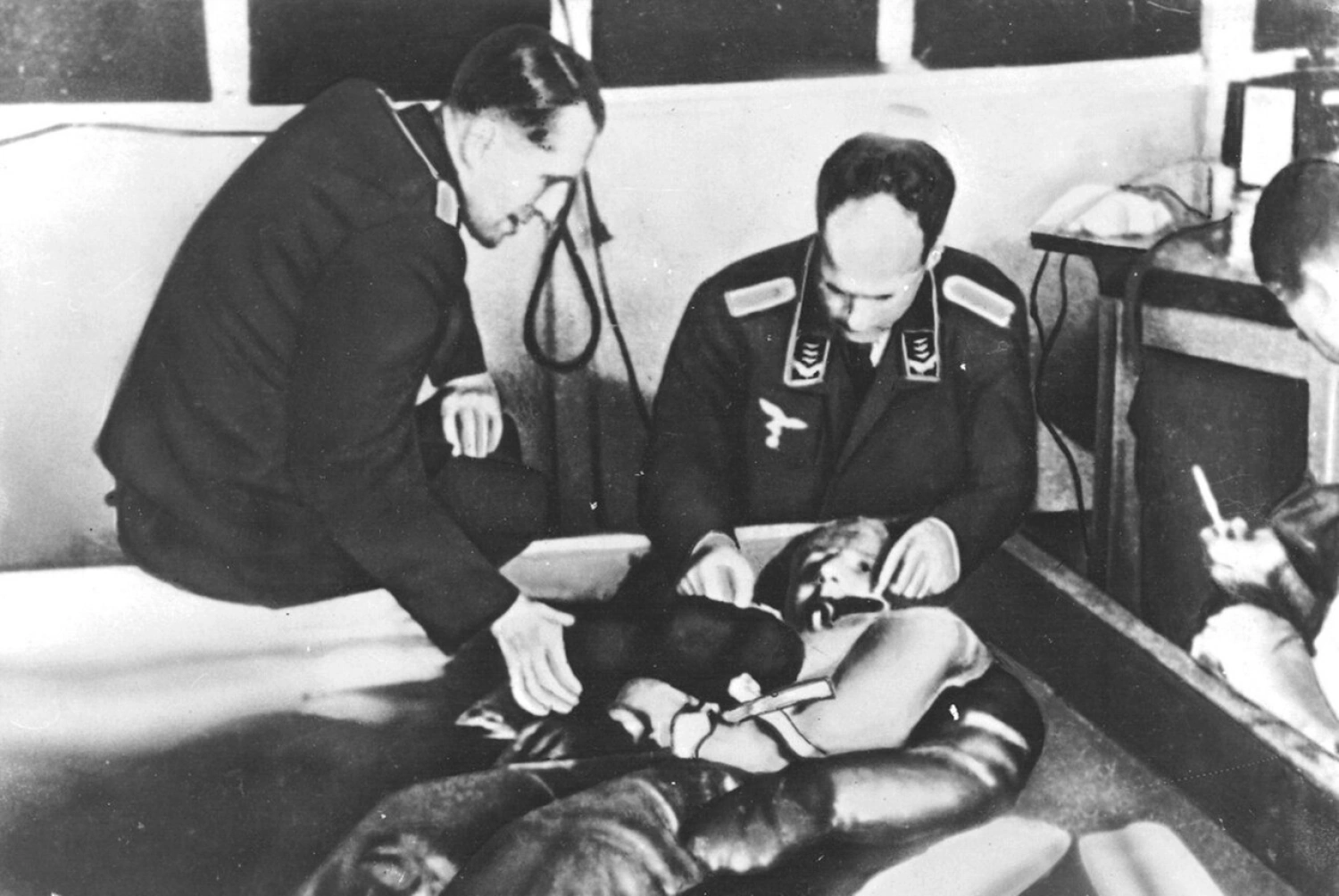 Nacistickí lekári boli posadnutí čistotou. Neľudské testy na väzňoch dodnes mätú vedcov