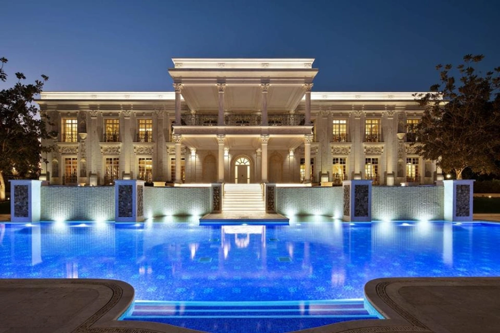 Koľko stojí najdrahší dom v Dubaji? Zdobí ho mramor v hodnote 27 miliónov dolárov