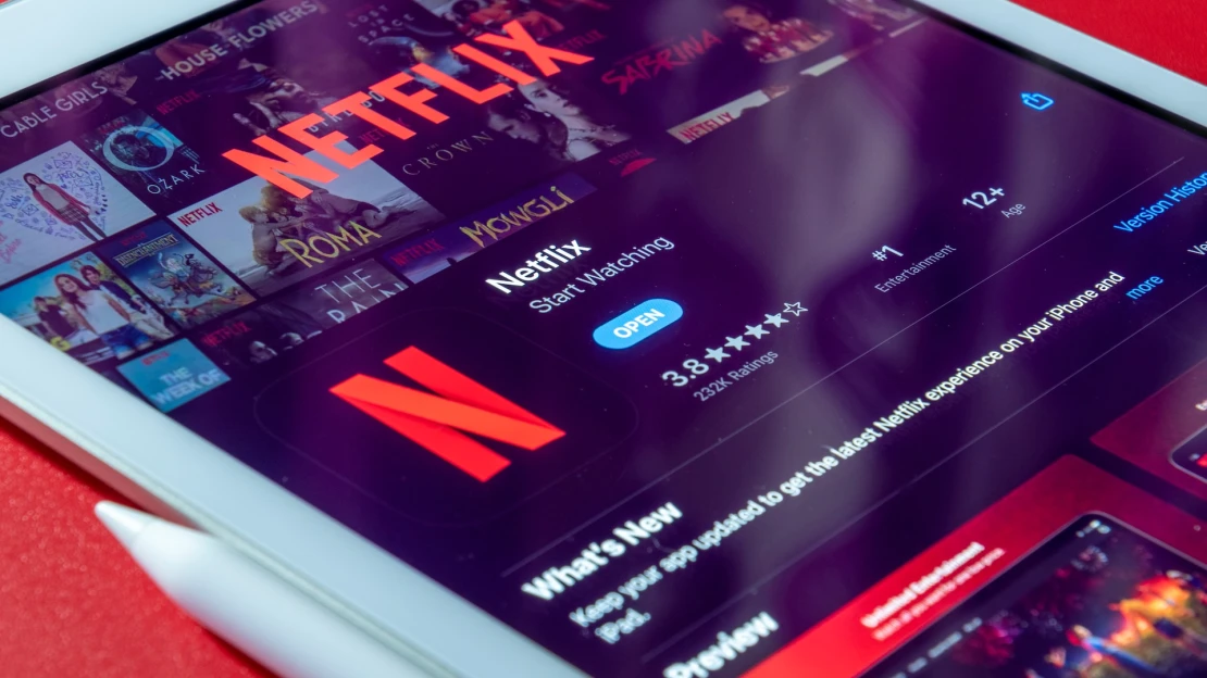 Netflix získal šesť miliónov nových predplatiteľov, ale zaostal s prijímami