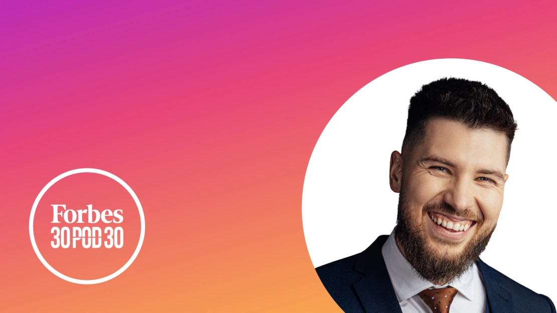Podcaster Denis Kováč z Mozgovej atletiky: Humor Slovákom pomáha pri vzdelávaní