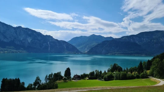 Adrenalín na bicykli a skvostné výhľady na Alpy. Kam cez víkend vyraziť do Rakúska?