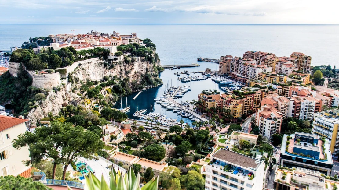 Ako oddychujú naši boháči? Jachty striedajú adrenalínové jazdy