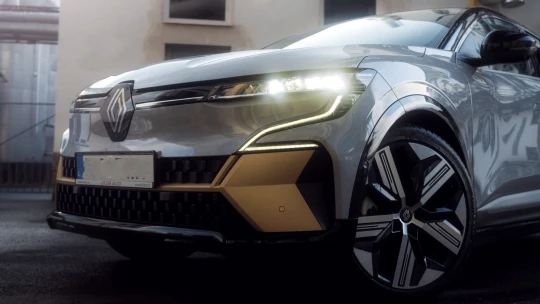 Francúzskym autám Renault sa darí. Zvýšil sa im odbyt aj obrat