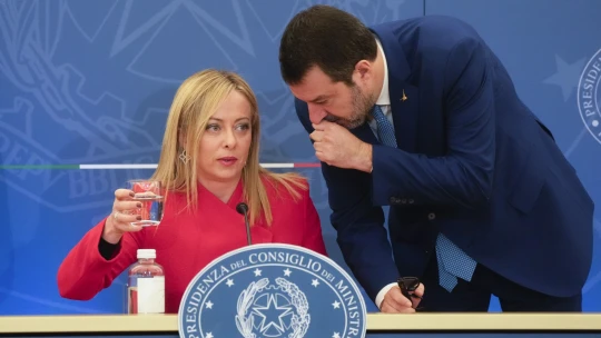 Talianska premiérka chce investovať do Afriky, aby obmedzila imigráciu do Európy