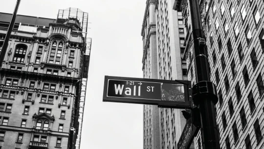 Stratový kvartál na Wall Street. V treťom štvrťroku oslabil Dow Jones, Nasdaq aj S&P 500
