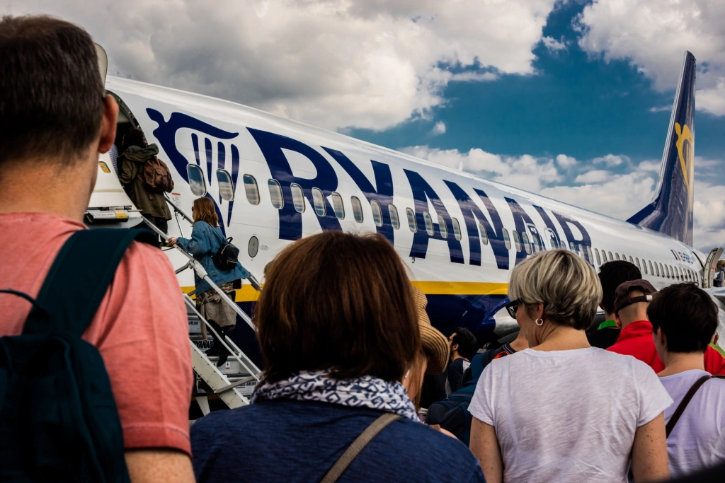 Ryanairu sa darí. Jeho akcie na burze stúpli