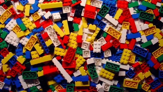 Zlaté kocky: Lego dosiahlo vlani rekordné tržby aj zisk
