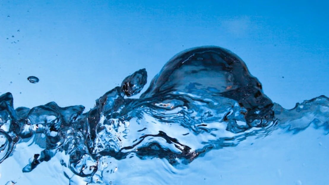 Štyri vodárenské spoločnosti majú znížené ceny. Avšak nie z vlastnej vôle