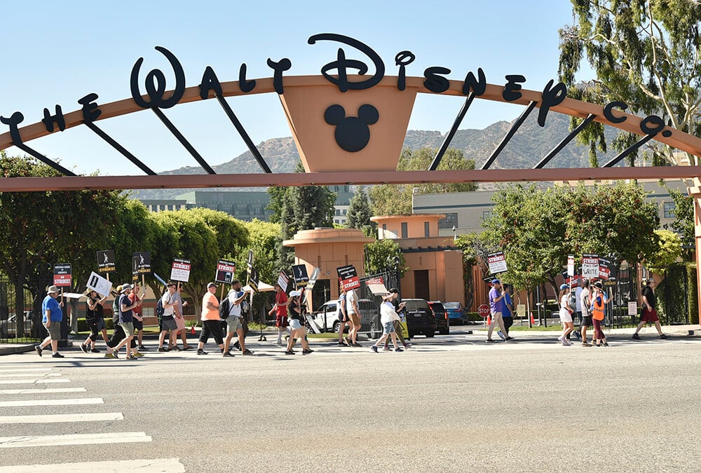 Disney opäť škrtá stovky pracovných miest. Prepúšťanie zasiahne zamestnancov po celom svete