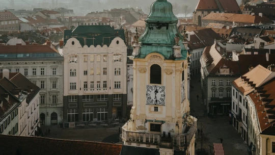 Chcete predať svoj byt čo najrýchlejšie a za čo najvyššiu cenu? Prinášame vám osem rád, ako na to