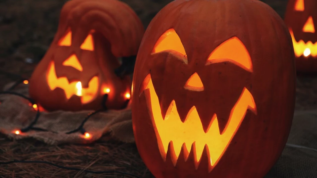 Pizzerie, železiarstva aj inštalatéri. Počas Halloweenu nezarábajú len predajcovia sladkostí či kostýmov