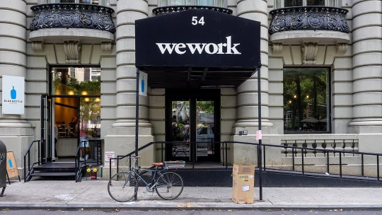 WeWork zrejme na budúci týždeň vyhlási bankrot. Doplatil na Covid a silnejúcu konkurenciu